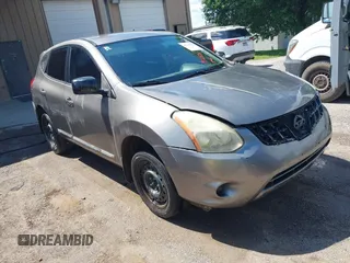 2011 Nissan Rogue S z VIN JN8AS5MT6BW574008, wystawiony jako IAAI lot #42203351 z przebiegiem 199 326 mil mil oraz . Historia ofert i sprzedaży dostępna na DreamBid. Obrazek 1.