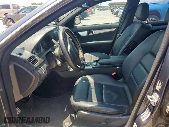 2008 Mercedes-Benz C 300 Sport with VIN WDDGF54X68R021353, listed as a Copart auction lot 58923055 with 143,179 mi miles and Salvage title. Bid and sale history available at DreamBid. Image 7.