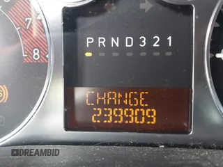2007 Hummer H3 SUV with VIN 5GTDN13E678100639, listed as a IAAI auction lot 42169342 with 239,906 mi miles. Bid and sale history available at carsss.com. Image 7.