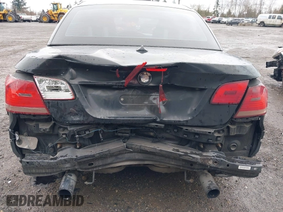 2008 BMW 3 Series 335i with VIN WBAWL73548P178589, listed as a IAAI auction lot 41873183 with Not Provided miles and . Bid and sale history available at carsss.com. Image 6.