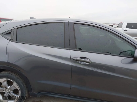 2021 Honda HR-V LX with VIN 3CZRU5H31MM716619, listed as a IAAI auction lot 41518761 with 46,794 mi miles. Bid and sale history available at carsss.com. Image 13.