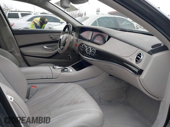 2016 Mercedes-Benz S 550 with VIN WDDUG8CB5GA253334, listed as a IAAI auction lot 42087794 with 91,315 mi miles and . Bid and sale history available at carsss.com. Image 5.