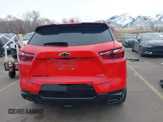 2021 Chevrolet Blazer RS z VIN 3GNKBKRS1MS555161, wystawiony jako IAAI lot #41544585 z przebiegiem 45 494 mil mil oraz . Historia ofert i sprzedaży dostępna na DreamBid. Obrazek 17.