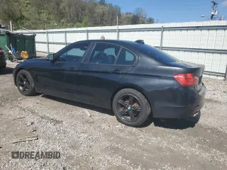 2013 BMW 3 Series 328i z VIN WBA3C1C58DF437018, wystawiony jako Copart lot #52147355 z przebiegiem 161 247 mil mil oraz Szkody całkowita. Historia ofert i sprzedaży dostępna na DreamBid. Obrazek 2.
