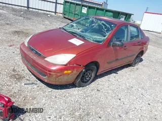 2000 Ford Focus LX with VIN 1FAFP33P8YW187843, listed as a IAAI auction lot 41947575 with Not Provided miles and . Bid and sale history available at carsss.com. Image 2.