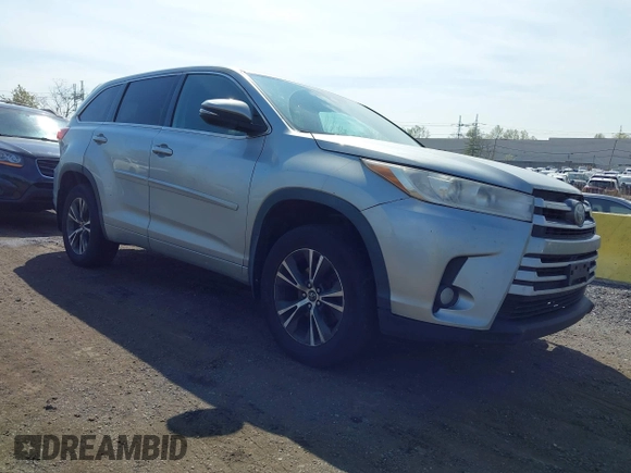 2018 Toyota Highlander LE с VIN 5TDBZRFH2JS499320, выставлен на аукционе IAAI как лот 42099889 с пробегом 642 396 миль миль и . История ставок и продаж доступна на DreamBid. Изображение 1.