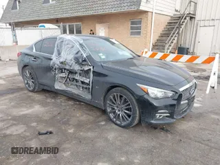 2015 Infiniti Q50 Premium with VIN JN1BV7AR9FM399558, listed as a IAAI auction lot 41642026 with 84,562 mi miles. Bid and sale history available at carsss.com. Image 1.