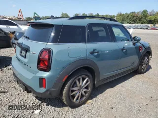2024 MINI Countryman John Cooper Works with VIN WMZ33BS05R3S31419, listed as a Copart auction lot 71028224 with 1,657 mi miles and Salvage title. Bid and sale history available at DreamBid. Image 3.