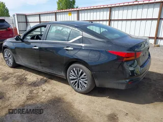 2024 Nissan Altima SV with VIN 1N4BL4DV2RN376461, listed as a IAAI auction lot 42218215 with 23,570 mi miles and . Bid and sale history available at carsss.com. Image 3.