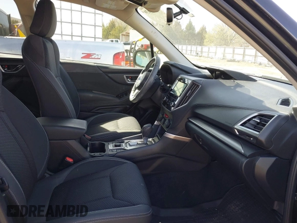2019 Subaru Forester Premium with VIN JF2SKAEC8KH578574, listed as a IAAI auction lot 41806639 with 55,987 mi miles. Bid and sale history available at carsss.com. Image 5.