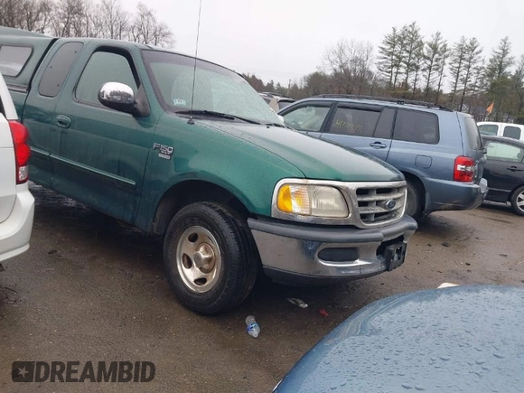 2000 Ford F-150 XL with VIN 1FTRX17W1YNA55140, listed as a IAAI auction lot 41805914 with 1 mi miles. Bid and sale history available at carsss.com. Image 1.
