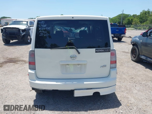 2006 Scion xB z VIN JTLKT324X64071455, wystawiony jako IAAI lot #42280653 z przebiegiem 216 297 mil mil oraz . Historia ofert i sprzedaży dostępna na DreamBid. Obrazek 16.