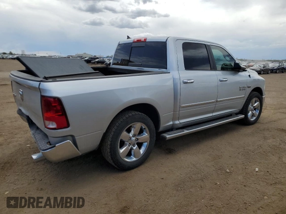 2015 Ram 1500 Outdoorsman z VIN 1C6RR6LT2FS692725, wystawiony jako Copart lot #55137515 z przebiegiem 148 400 mil mil oraz Szkoda całkowita • Salvage title. Historia ofert i sprzedaży dostępna na DreamBid. Obrazek 3.