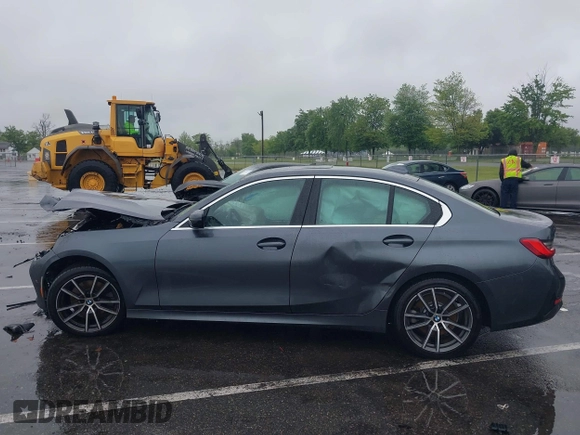 2020 BMW 3 Series 330i xDrive with VIN 3MW5R7J02L8B11434, listed as a IAAI auction lot 42322298 with 60,341 mi miles and . Bid and sale history available at DreamBid. Image 14.