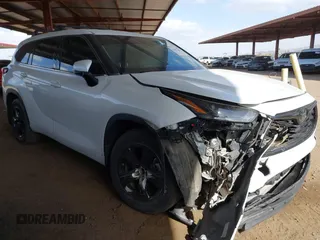 2022 Toyota Highlander LE with VIN 5TDBZRBHXNS568380, listed as a IAAI auction lot 41937455 with 40,120 mi miles and . Bid and sale history available at DreamBid. Image 1.