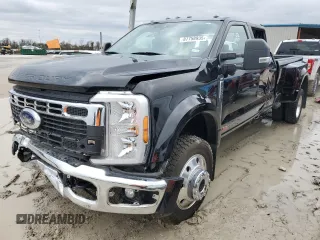 2023 Ford Super Duty F-450 DRW XL with VIN 1FT8W4DM5PEC55780, listed as a Copart auction lot 87758935 with 44,862 mi miles and Salvage Title. Bid and sale history available at carsss.com. Image 1.