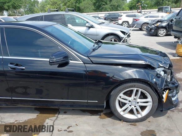 2013 Mercedes-Benz C C 250 Sport with VIN WDDGF4HB2DR300821, listed as a IAAI auction lot 41948046 with 81,215 mi miles. Bid and sale history available at carsss.com. Image 18.