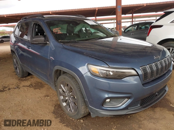 2021 Jeep Cherokee Latitude Lux with VIN 1C4PJLMX0MD207782, listed as a IAAI auction lot 41797805 with 97,863 mi miles. Bid and sale history available at carsss.com. Image 1.
