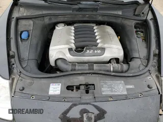 2006 Porsche Cayenne with VIN WP1AA29P76LA20149, listed as a Copart auction lot 54237335 with 173,346 mi miles and Salvage title. Bid and sale history available at DreamBid. Image 11.
