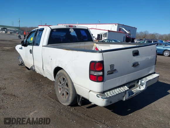 2005 Ford F-150 STX with VIN 1FTRX12W35NA09781, listed as a IAAI auction lot 41846576 with 231,784 mi miles. Bid and sale history available at carsss.com. Image 3.