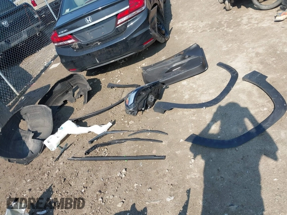 2021 GMC Terrain SLE z VIN 3GKALTEV1ML358898, wystawiony jako IAAI lot #42430344 z przebiegiem 39 443 mil mil oraz . Historia ofert i sprzedaży dostępna na DreamBid. Obrazek 12.