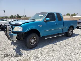 1998 Ford F-250 с VIN 1FTPX28L0WKB51597, выставлен на аукционе Copart как лот 61813065 с пробегом 206 958 миль миль и Списание • Salvage title. История ставок и продаж доступна на DreamBid. Изображение 1.