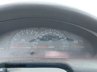 1995 Chrysler Concorde z VIN 2C3HD56F0SH691081, wystawiony jako IAAI lot #42105236 z przebiegiem 215 943 mil mil oraz . Historia ofert i sprzedaży dostępna na DreamBid. Obrazek 7.