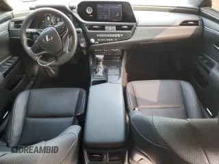 2022 Lexus ES 350 z VIN 58ADZ1B19NU136862, wystawiony jako Copart lot #58093755 z przebiegiem 26 130 mil mil oraz Tytuł czysty. Historia ofert i sprzedaży dostępna na DreamBid. Obrazek 8.