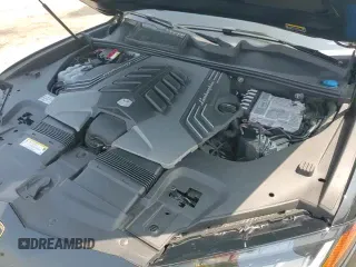 2019 Lamborghini Urus with VIN ZPBUA1ZLXKLA03063, listed as a Copart auction lot 69184135 with 30,527 mi miles and Salvage title. Bid and sale history available at DreamBid. Image 14.