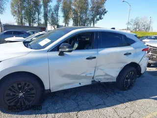 2023 Toyota Venza LE z VIN JTEAAAAH8PJ144374, wystawiony jako IAAI lot #41860924 z przebiegiem 23 281 mil mil oraz . Historia ofert i sprzedaży dostępna na DreamBid. Obrazek 6.