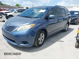 2015 Toyota Sienna LE AAS с VIN 5TDKK3DC9FS586034, выставлен на аукционе IAAI как лот 41955806 с пробегом 124 678 миль миль и . История ставок и продаж доступна на DreamBid. Изображение 17.