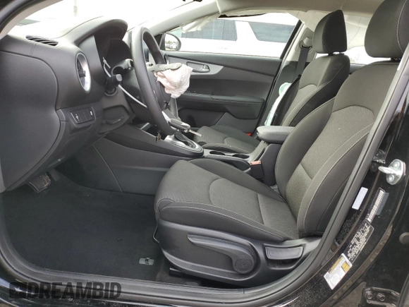 2024 Kia Forte LXS with VIN 3KPF24ADXRE807000, listed as a Copart auction lot 88540375 with 5,399 mi miles and Salvage Title. Bid and sale history available at carsss.com. Image 7.