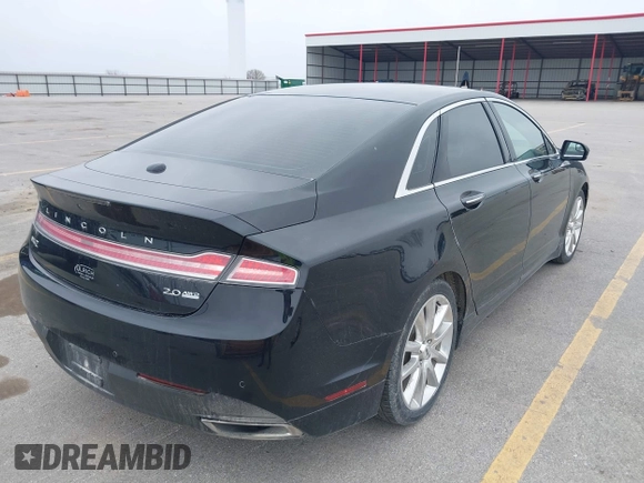 2016 Lincoln MKZ with VIN 3LN6L2J9XGR606387, listed as a IAAI auction lot 41943092 with 183,194 mi miles and . Bid and sale history available at DreamBid. Image 4.