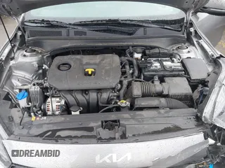 2023 Kia Forte GT-Line z VIN 3KPF54AD8PE602683, wystawiony jako IAAI lot #41444418 z przebiegiem 52 229 mil mil oraz . Historia ofert i sprzedaży dostępna na DreamBid. Obrazek 10.