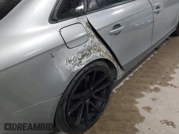 2010 Audi A4 Premium z VIN WAUDFAFL8AN028850, wystawiony jako IAAI lot #42319215 z przebiegiem Nie podano mil oraz . Historia ofert i sprzedaży dostępna na DreamBid. Obrazek 15.