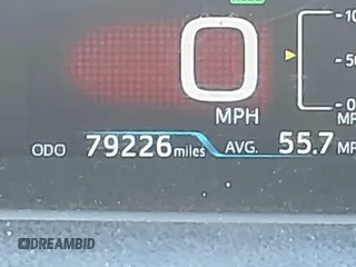 2017 Toyota Prius Two z VIN JTDKARFU8H3046058, wystawiony jako IAAI lot #42169692 z przebiegiem 79 226 mil mil oraz . Historia ofert i sprzedaży dostępna na DreamBid. Obrazek 16.
