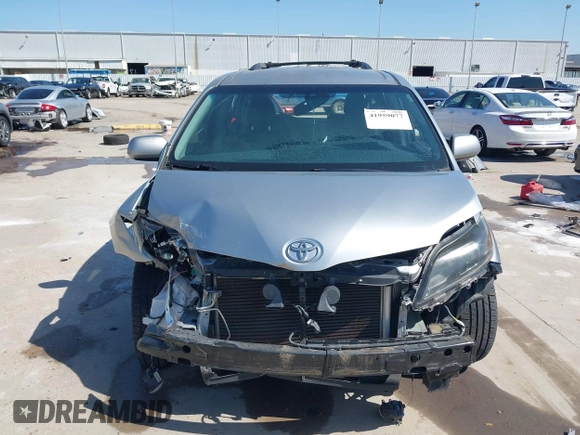 2015 Toyota Sienna SE with VIN 5TDXK3DC7FS684341, listed as a IAAI auction lot 41959077 with 154,377 mi miles and . Bid and sale history available at DreamBid. Image 13.