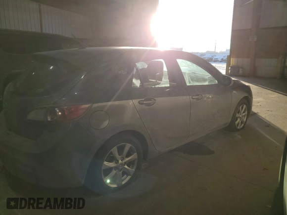 2011 Mazda 3 GX with VIN JM1BL1KF9B1359027, listed as a Copart auction lot 85488624 with 238,160 mi miles and Clean Title. Bid and sale history available at carsss.com. Image 3.