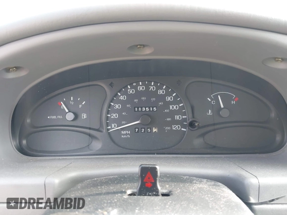1999 Ford Escort SE z VIN 1FAFP13P6XW200107, wystawiony jako IAAI lot #42600719 z przebiegiem 113 515 mil mil oraz . Historia ofert i sprzedaży dostępna na DreamBid. Obrazek 7.