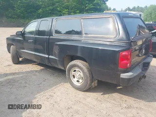 2008 Dodge Dakota ST z VIN 1D7HW22K48S619413, wystawiony jako IAAI lot #42425351 z przebiegiem 47 418 mil mil oraz . Historia ofert i sprzedaży dostępna na DreamBid. Obrazek 3.