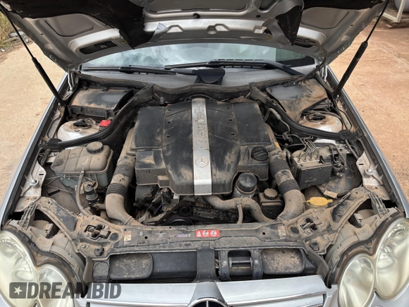 2004 Mercedes-Benz CLK 320 with VIN WDBTK65G04T026049, listed as a IAAI auction lot 42730114 with 120,122 mi miles and . Bid and sale history available at DreamBid. Image 10.