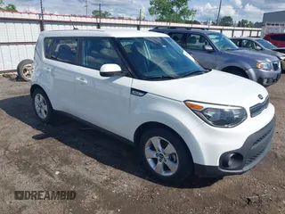 2019 Kia Soul z VIN KNDJN2A23K7641932, wystawiony jako IAAI lot #42168595 z przebiegiem 51 147 mil mil oraz . Historia ofert i sprzedaży dostępna na DreamBid. Obrazek 1.
