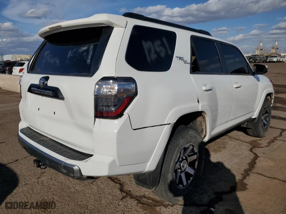 2023 Toyota 4Runner TRD Off Road with VIN JTEPU5JR0P6100910, listed as a Copart auction lot 47636115 with 16,515 mi miles and Clean Title. Bid and sale history available at carsss.com. Image 3.