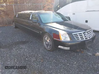 2008 Cadillac DTS Professional Limousine z VIN 1GEEK90Y78U550091, wystawiony jako IAAI lot #41215370 z przebiegiem 109 357 mil mil oraz . Historia ofert i sprzedaży dostępna na DreamBid. Obrazek 1.