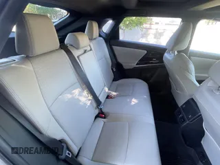 2023 Subaru Solterra Premium с VIN JTMABABA1PA001575, выставлен на аукционе Copart как лот 62034385 с пробегом 4 914 миль миль и Списание • Salvage title. История ставок и продаж доступна на DreamBid. Изображение 6.