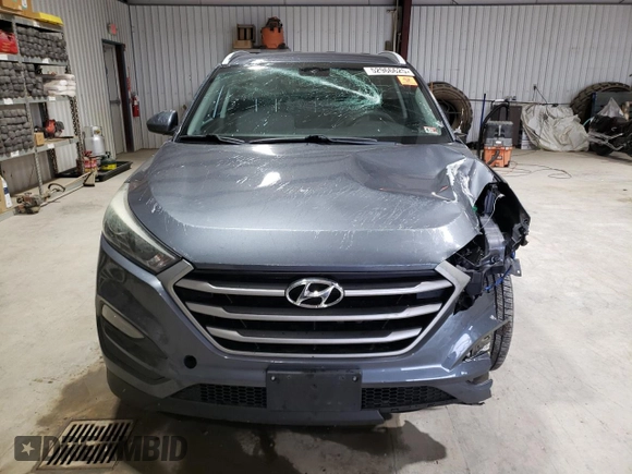 2018 Hyundai Tucson SEL with VIN KM8J3CA40JU600070, listed as a Copart auction lot 52966625 with 119,218 mi miles and Salvage title. Bid and sale history available at DreamBid. Image 5.