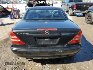 2002 Mercedes-Benz SLK-Class 2.3L Kompressor with VIN WDBKK49F92F254662, listed as a Copart auction lot 43461805 with 107,162 mi miles and Non Repairable. Bid and sale history available at carsss.com. Image 6.