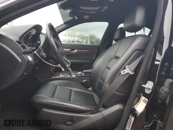 2011 Mercedes-Benz C 300 Sport with VIN WDDGF8BB6BR159832, listed as a Copart auction lot 85197364 with 117,975 mi miles and Salvage title. Bid and sale history available at DreamBid. Image 7.