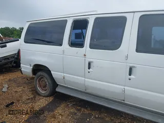 2007 Ford Econoline Passenger XL with VIN 1FBNE31LX7DB12412, listed as a IAAI auction lot 42398061 with 385,181 mi miles and . Bid and sale history available at DreamBid. Image 6.
