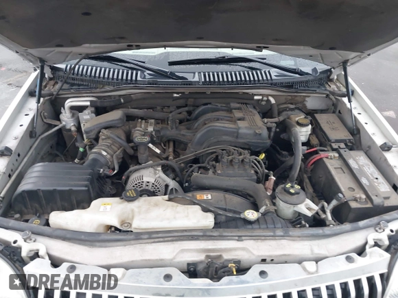 2006 Mercury Mountaineer Luxury with VIN 4M2EU47E26UJ16637, listed as a IAAI auction lot 41225702 with 179,169 mi miles. Bid and sale history available at carsss.com. Image 10.